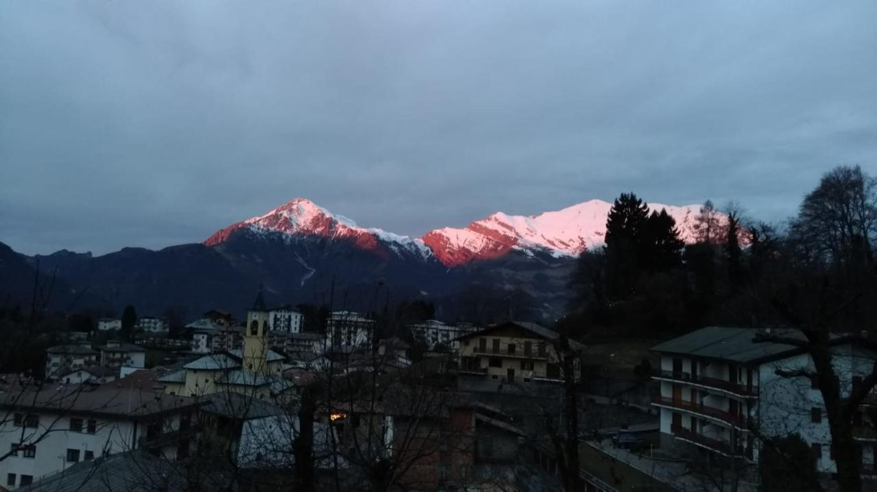 Mountain View Charming Apartment Moggio  Kültér fotó